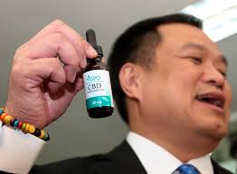 Thai Govt Delivers 4500 Bottles Of Cannabis Oil To Thai Hospitals
