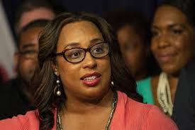 Illinois: Sen Toi Hutchinson To Oversee Implementation of New Cannabis Legalization Law