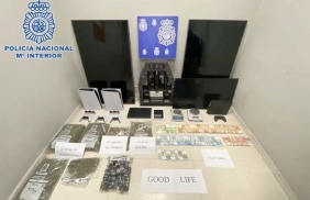 THREE ARRESTED FOR SELLING DRUGS TO TOURISTS FROM A CANNABIS CLUB IN ADEJE