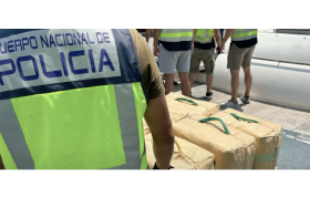5,000 Kilograms of Hashish Seized from British Boat Unloading at Santa Pola