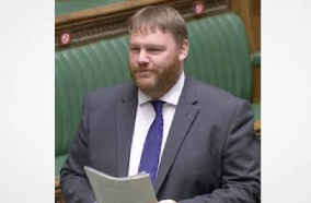 Scotland: Midlothian MP Owen Thompson  urges  UK Government to back research into the benefits of ‘magic mushrooms’ in tackling a “national crisis” caused by migraines.