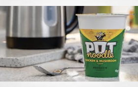 UK: His majesty's prison Lindholme: Smuggling gang jailed after cannabis found inside prison officer's "Pot Noodle"