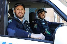 Aussie Cops Spend Work Life Busting Grows & After Retiring Feel Much Better After A Bit Of Medical Weed