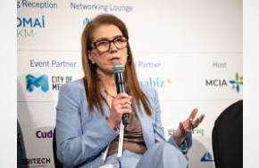 Australia: Lawyer Dr Teresa Nicolette waves au revoir to bickering cannabis sector - "To take back seat in shaping the future of the industry"