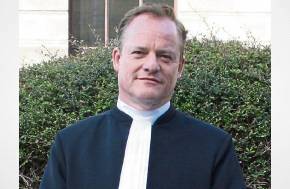 Ireland: Judge tells Mayo man caught with cannabis and large amounts of cash to get a job