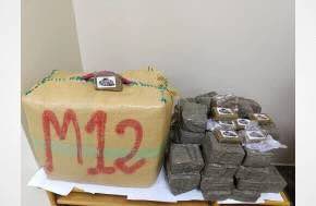 Tanger-Med police foil drug smuggling, seize nearly 4 tonnes of Chira