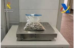 Spanish Civil Guard arrests seven Moroccans for hashish smuggling at Melilla Airport