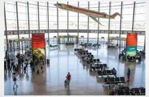 British mother and daughter, 47 and 19, are arrested at Spanish airport 'with 42 kilos of cocaine in their suitcases'