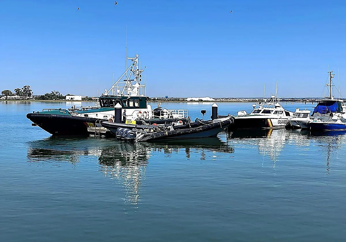 Spain: Narco-boat with 4,000 kilos of hashish intercepted in chase 42 miles from Punta Umbria