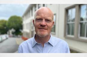 UK - Guernsey: Call by Deputy for cannabis to be taxed 'like alcohol'