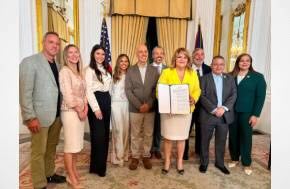 Puerto Rico governor signs executive order for psychedelic therapy research